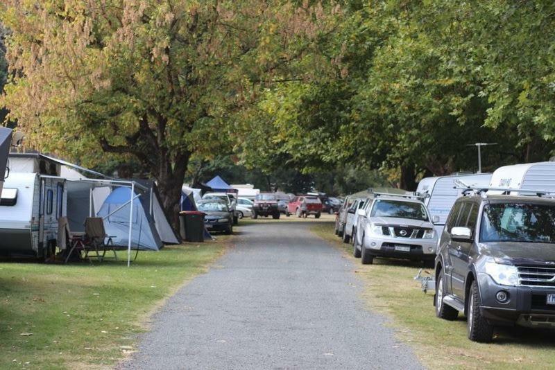 Myrtleford Holiday Park Buitenkant foto