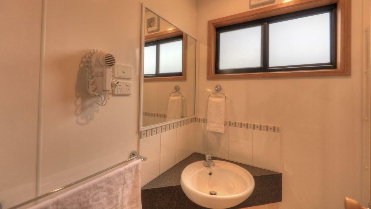 Myrtleford Holiday Park Buitenkant foto
